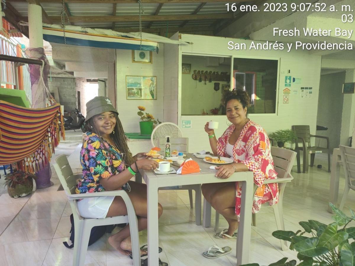 Cabanas Mister Mac Fresh Water Bay Buitenkant foto